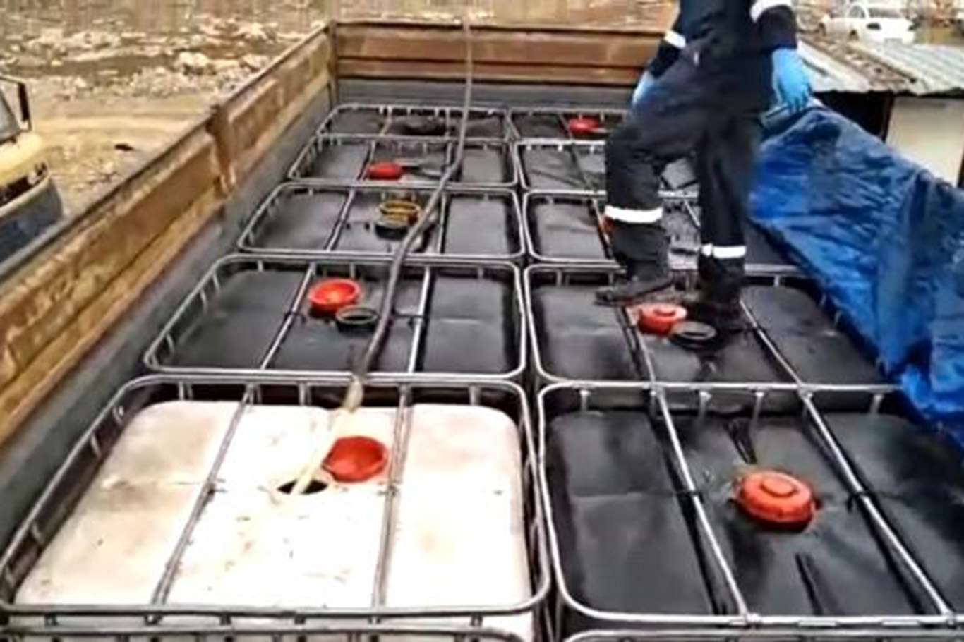 Gaziantep'te 8 bin litre kaçak akaryakıt ele geçirildi